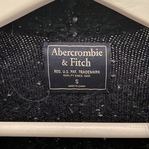 Abercrombie & Fitch - Navy Blue Long Knit Cardigan - Picture 2 of 3